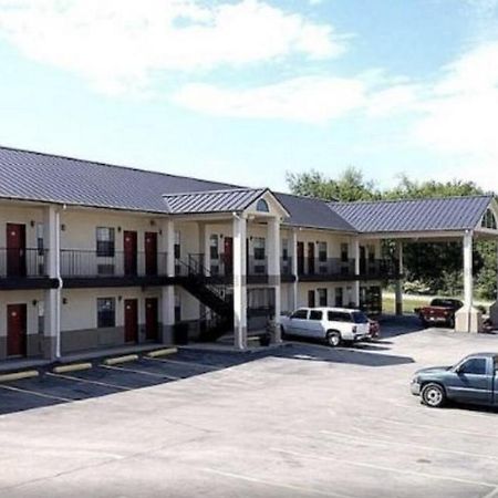 Hiway Inn Express - Kiowa ภายนอก รูปภาพ