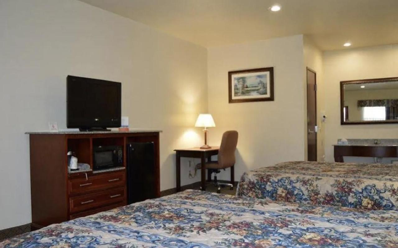 Hiway Inn Express - Kiowa ภายนอก รูปภาพ