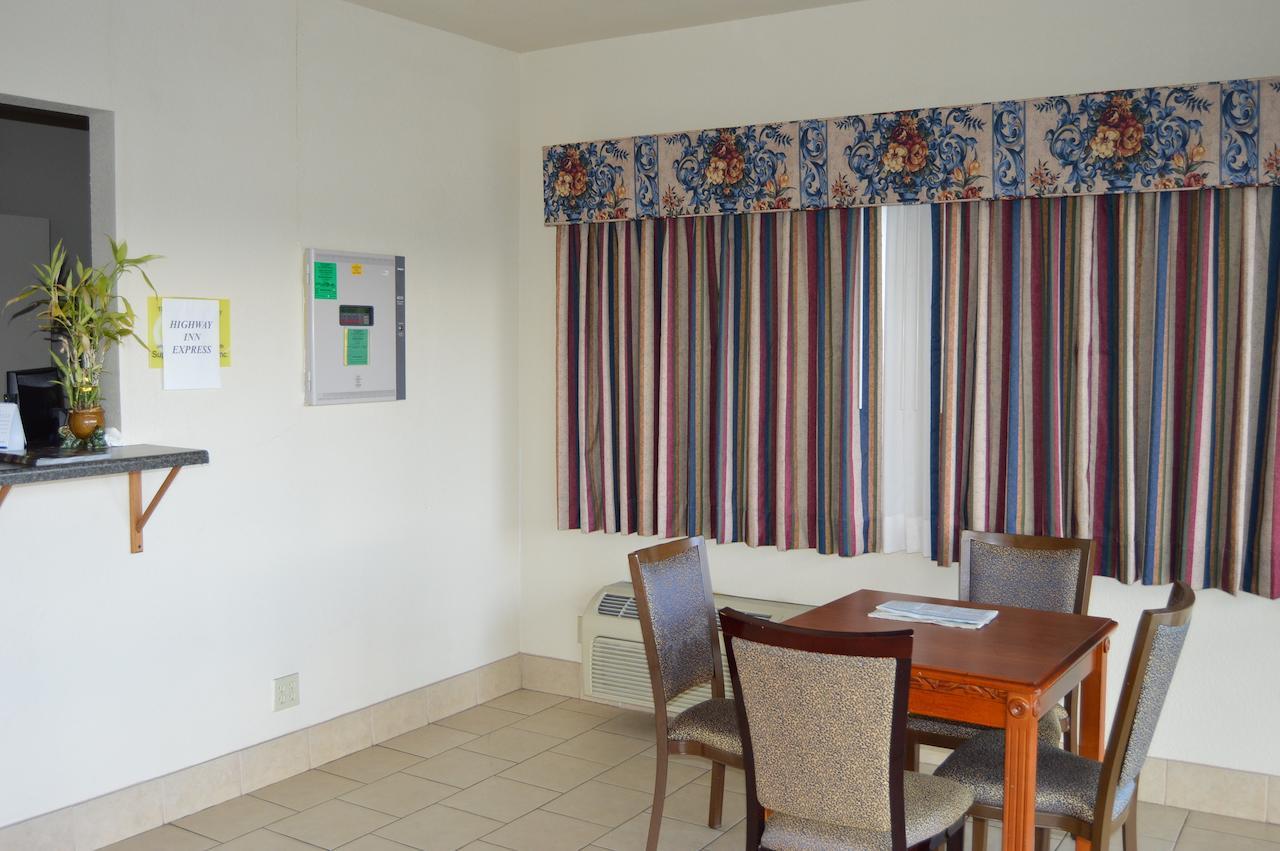Hiway Inn Express - Kiowa ภายนอก รูปภาพ