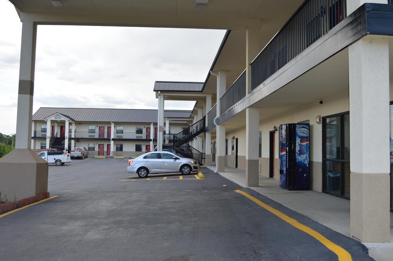 Hiway Inn Express - Kiowa ภายนอก รูปภาพ